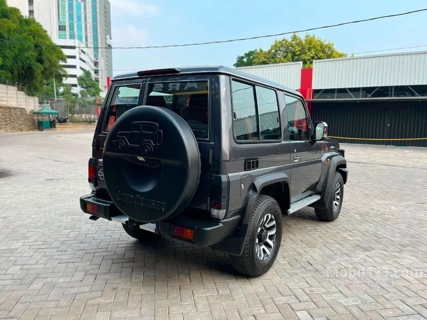 2025 Toyota Land Cruiser 70 LX SUV
