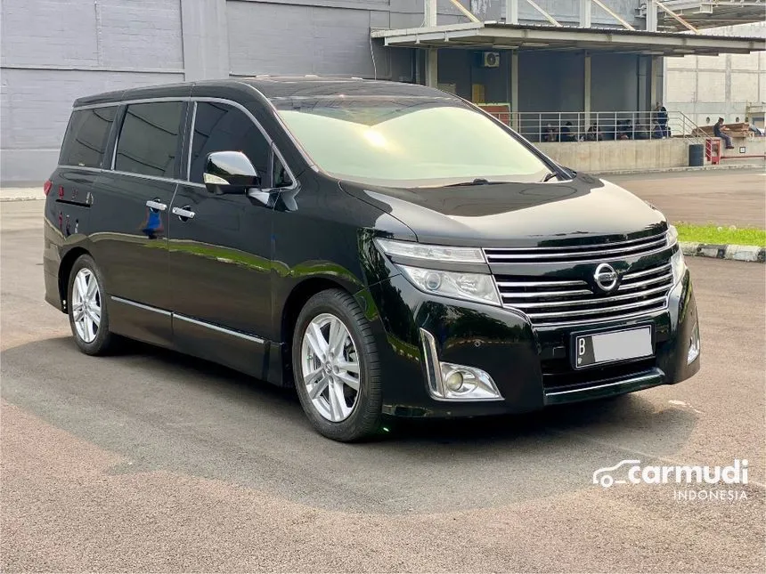 2013 Nissan Elgrand Highway Star MPV