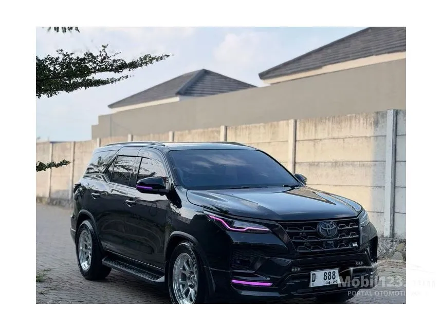 2024 Toyota Fortuner GR Sport 4X2 SUV