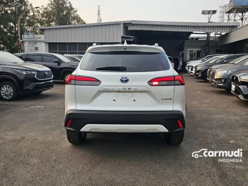 2024 Toyota Corolla Cross Hybrid Wagon