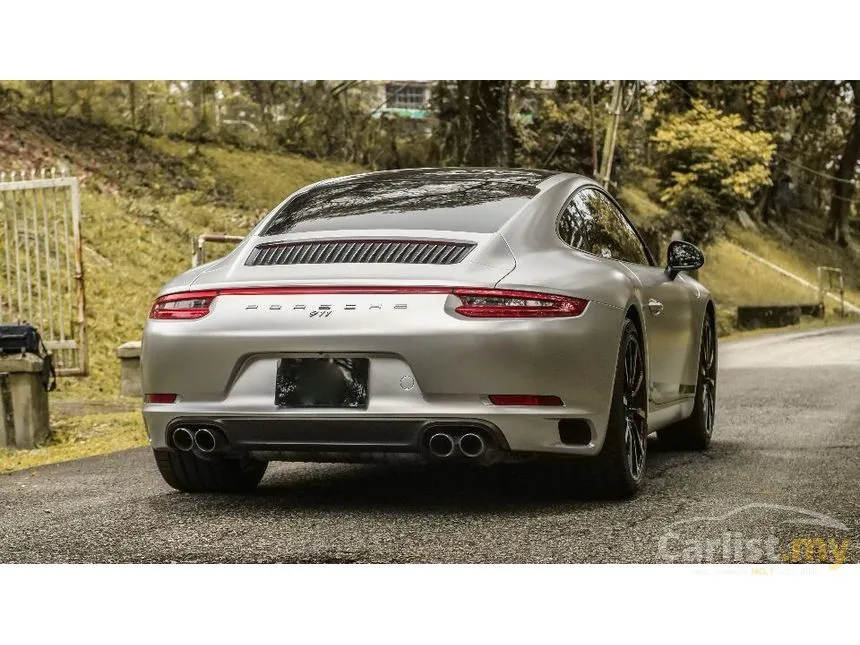 2018 Porsche 911 Carrera Coupe