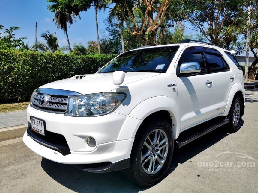 Toyota fortuner 2010