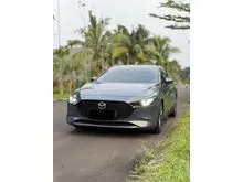2021 Mazda 3 2.0 SKYACTIV-G Hatchback Gray on Black Odo 40 Rb (TERMURAH)