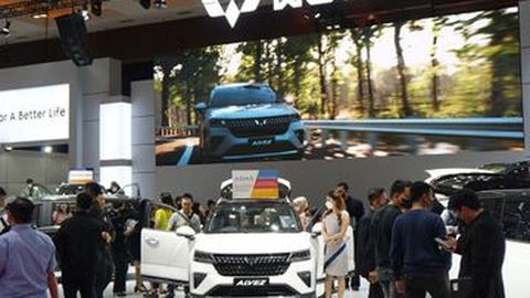 SPK Wuling Alvez Masih Kalah dari Wuling Air EV Selama IIMS 2023