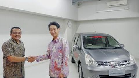 Nissan Donasikan Grand Livina untuk Bantu Pendidikan Siswa