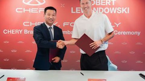 Robert Lewandowski Jadi Brand Ambassador Chery: Kami Selalu Beri yang Terbaik dan Utamakan Keluarga