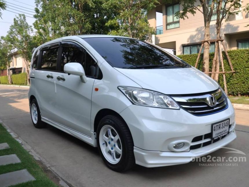 Honda freed 2013