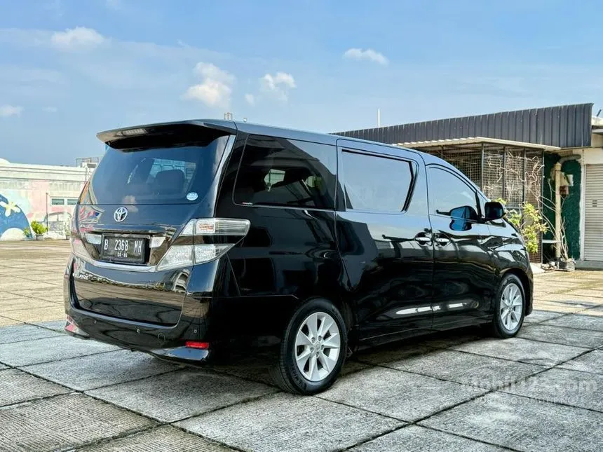 2011 Toyota Vellfire V MPV