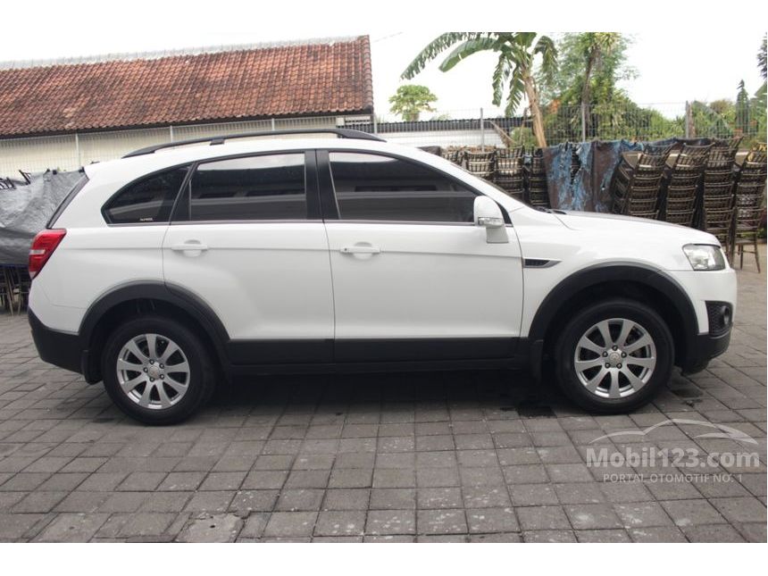 Jual Mobil  Chevrolet  Captiva 2021 Pearl White 2 0 di Bali  