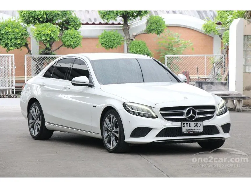 2021 Mercedes-Benz C300 e Avantgarde Sedan