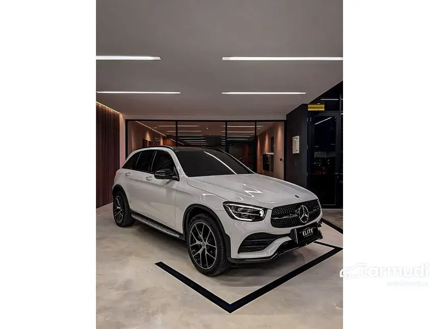 2022 Mercedes-Benz GLC200 AMG Line Night Edition SUV