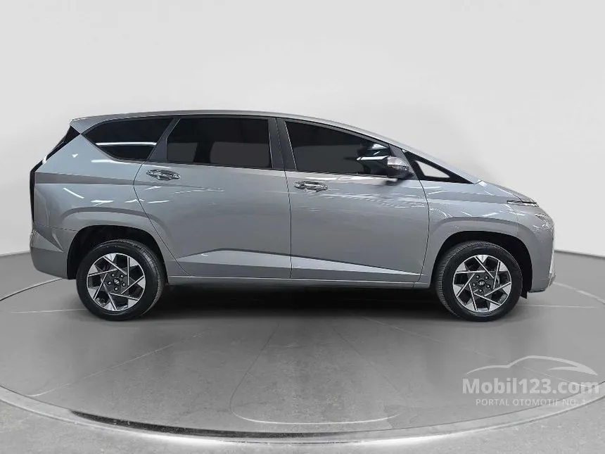 2023 Hyundai Stargazer Prime MPV