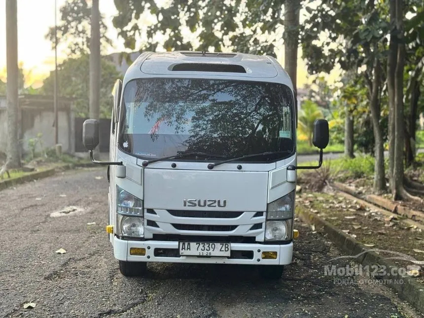 2018 Isuzu Elf NLR 55 B Bus