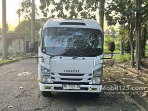 2018 Isuzu Elf 2.8 NLR 55 B Bus