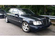 1989 Mercedes-Benz 260E 2.6 (A)