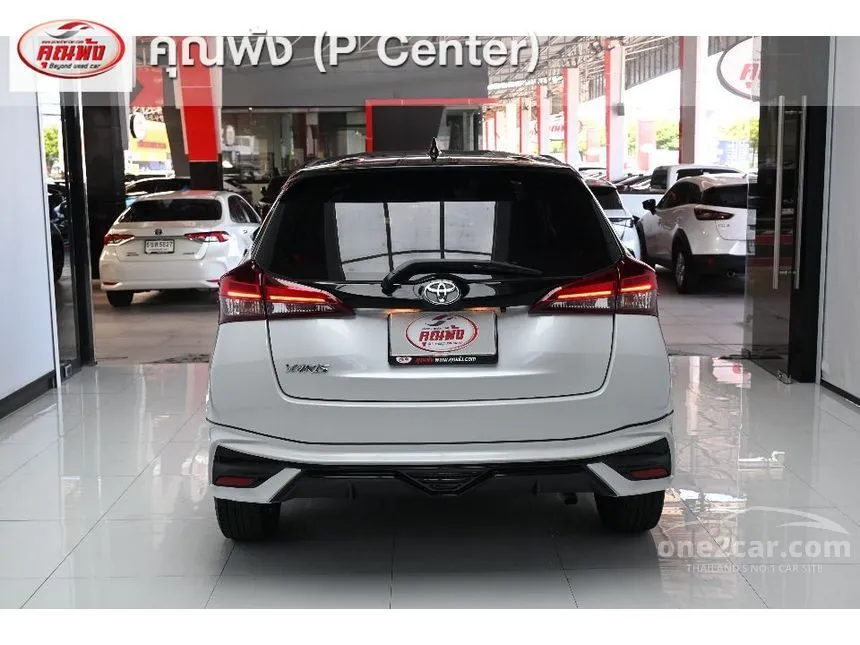 2022 Toyota YARIS Sport Premium Hatchback