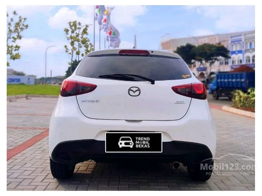 2016 Mazda 2 R Hatchback