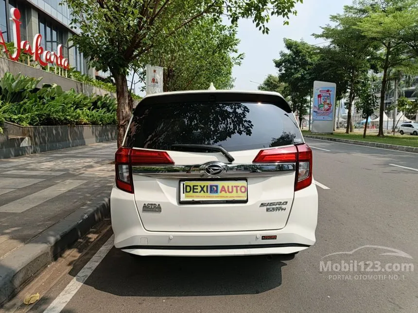 2022 Daihatsu Sigra R Deluxe MPV