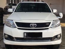 Toyota Fortuner 2.7 G Luxury A/T ( Matic Bensin ) 2012 Putih Mulus Siap Pakai