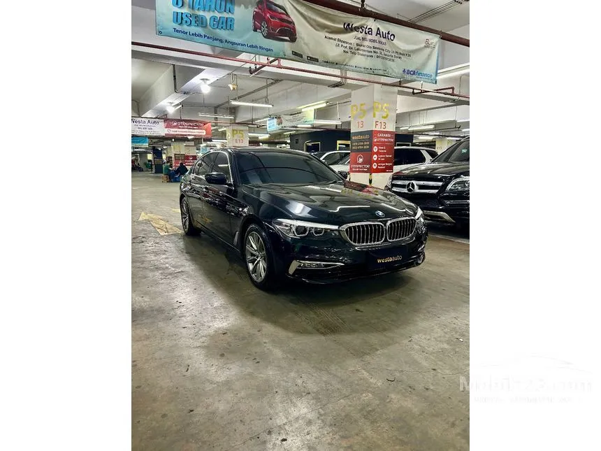 2018 BMW 520i Luxury Sedan