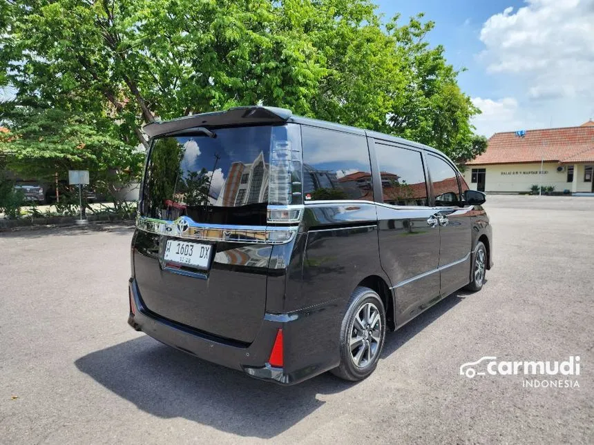 2018 Toyota Voxy Wagon