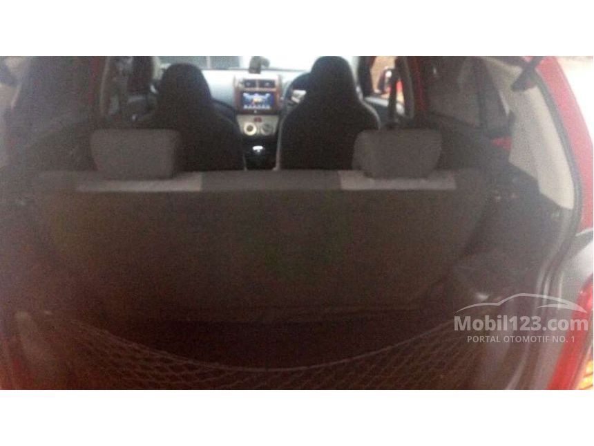 2015 Daihatsu Ayla X Elegant Hatchback