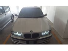 2001 BMW 323i 2.5 Sedan