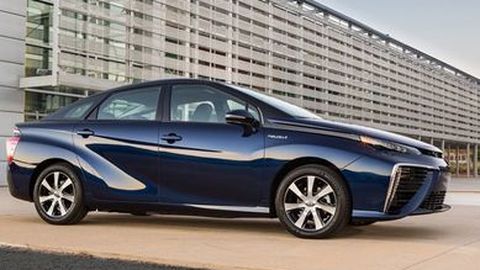 Inden Toyota Mirai Sampai 3 Tahun