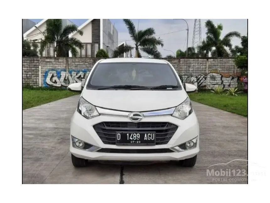 Jual Mobil Daihatsu Sigra 2018 R 1.2 di Jawa Barat Manual MPV Putih Rp 105.000.000