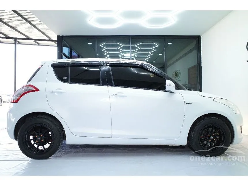 2017 Suzuki SWIFT GLX Hatchback