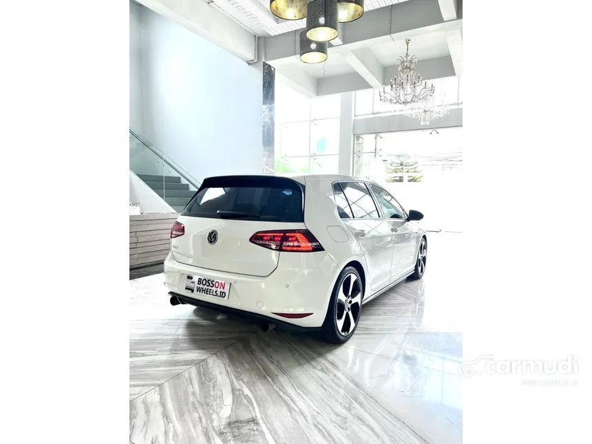 2014 Volkswagen Golf GTI Hatchback