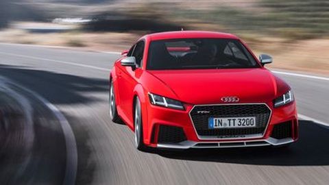 Akselerasi Cepat Audi TT RS