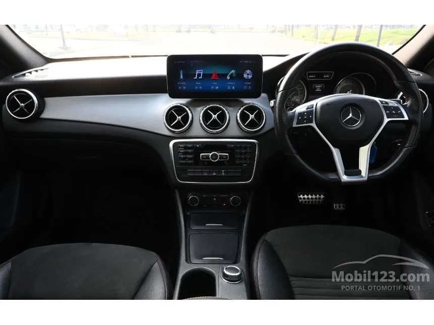 2015 Mercedes-Benz GLA200 AMG SUV
