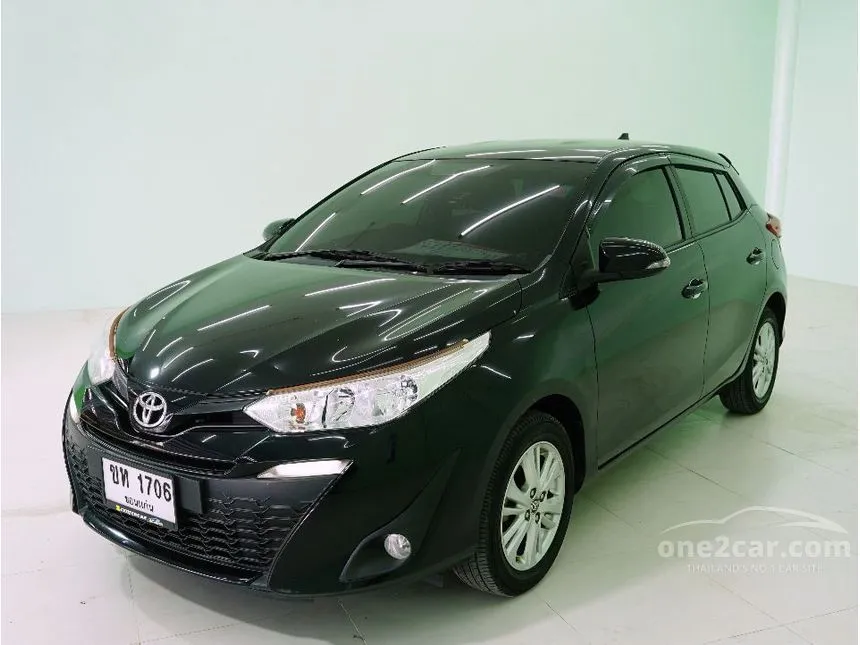 2017 Toyota YARIS E Hatchback