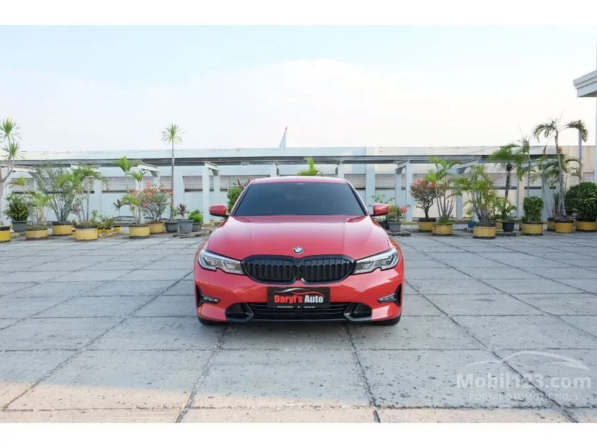 Jual Mobil BMW 320i 2021 Sport 2.0 di Banten Automatic Sedan Merah Rp 620.000.000