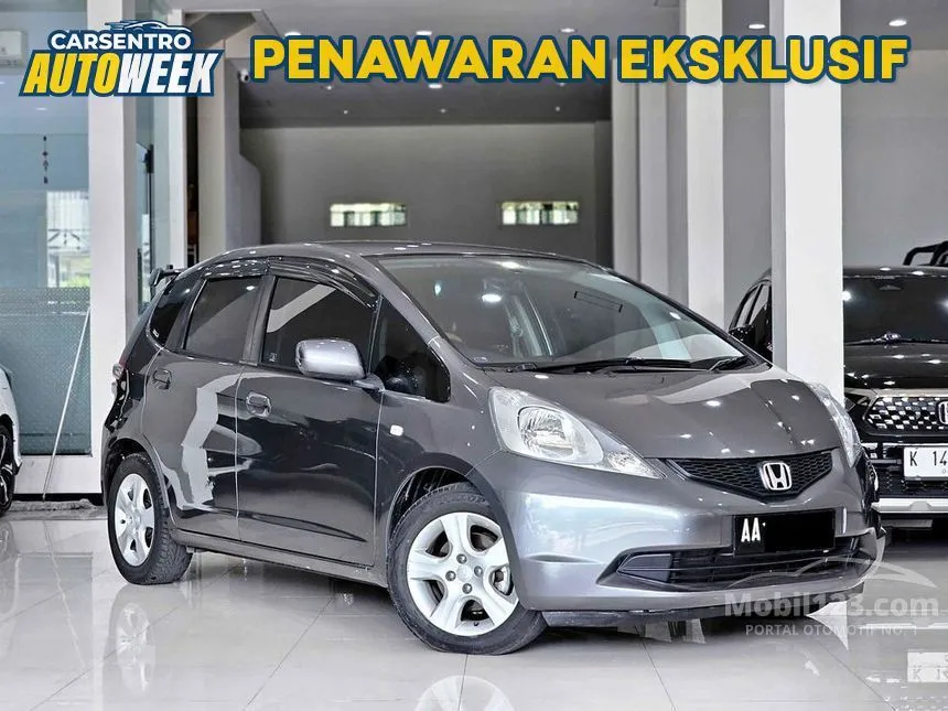 Jual Mobil Honda Jazz 2010 1.5 di Jawa Tengah Manual Hatchback Abu