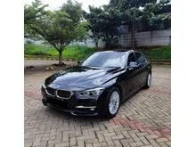 2018 BMW 320i 2.0 Luxury Sedan F30 Line