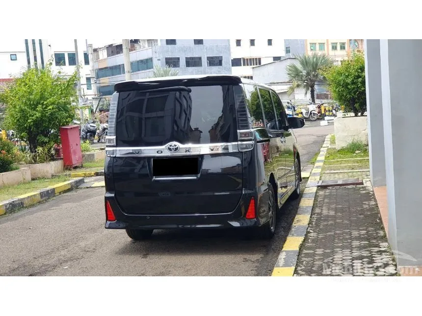 2019 Toyota Voxy MPV