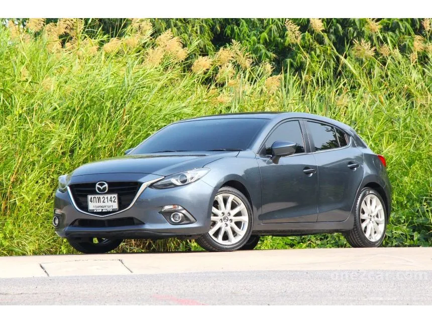 2015 Mazda 3 S Sports Hatchback