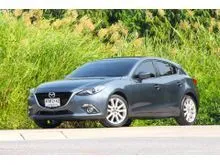 2015 Mazda 3 2.0 (ปี 14-18) S Sports Hatchback