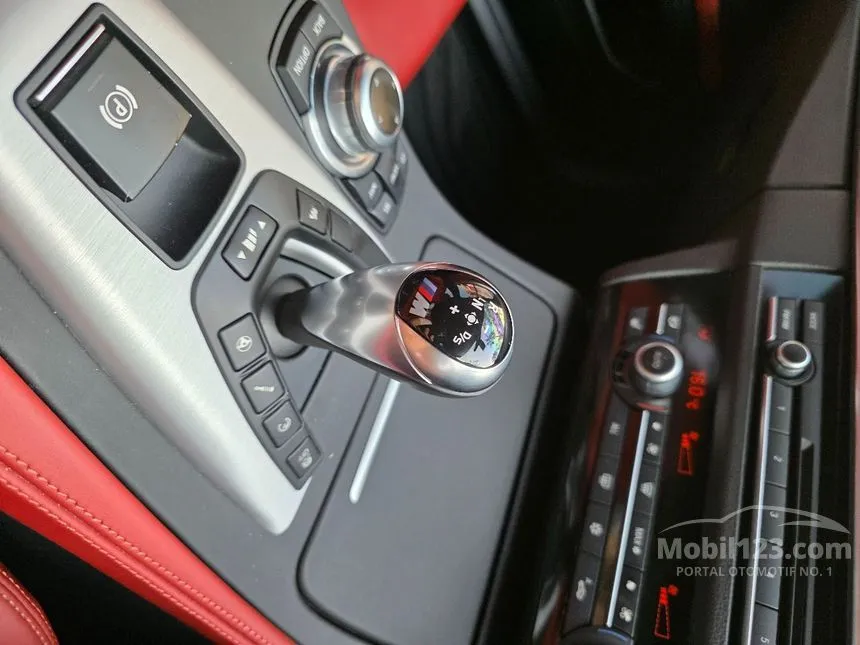 2012 BMW M5 Sedan