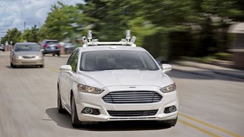ซีอีโอ Ford เล็งขายรถไร้คนขับภายในปี 2025