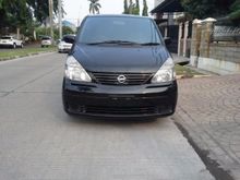 Nissan Serena 2.0 AT Hitam