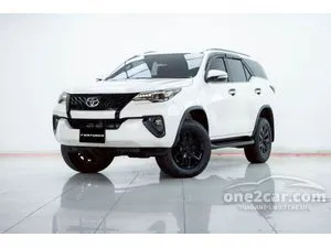 2017 Toyota FORTUNER 2.4 V SUV