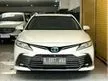 Jual Mobil Toyota Camry 2021 HV TSS 2 2.5 di DKI Jakarta Automatic Sedan Putih Rp 739.000.000