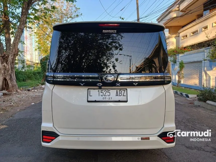 2022 Toyota Voxy Wagon