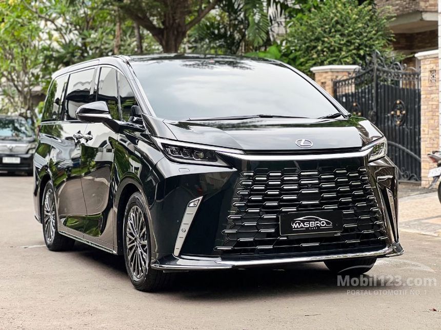 Jual Mobil Lexus LM 350h 2024 4 Seater 2.5 di DKI Jakarta Automatic MPV ...
