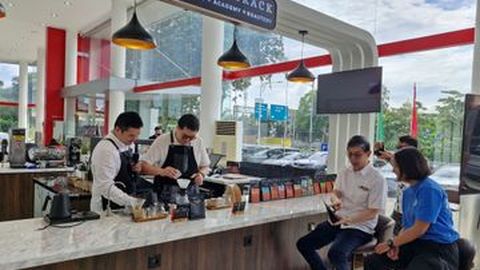 Sediakan Coffee Shop, Diler-Diler Auto2000 Mau Dibuat Jadi Tempat Nongkrong yang Asyik!