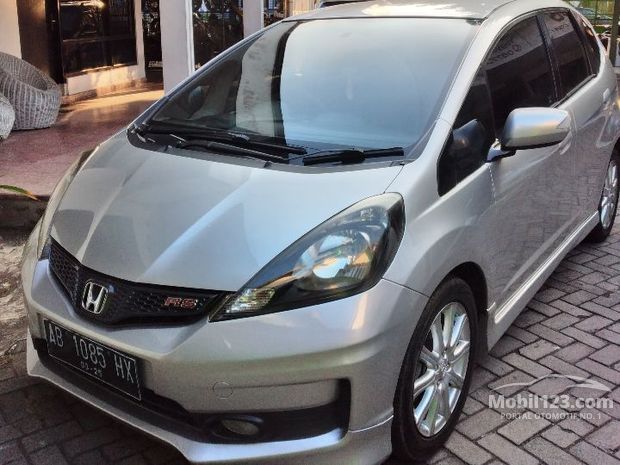  Honda  Jazz  Mobil  Bekas  Baru  dijual  di Yogyakarta  