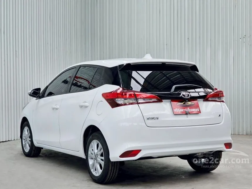 2019 Toyota YARIS E Hatchback